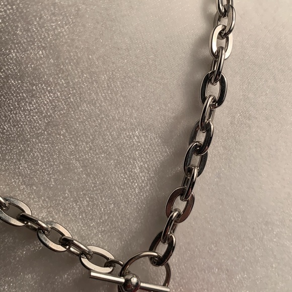 Tarina Tarantino necklace - Picture 4 of 5